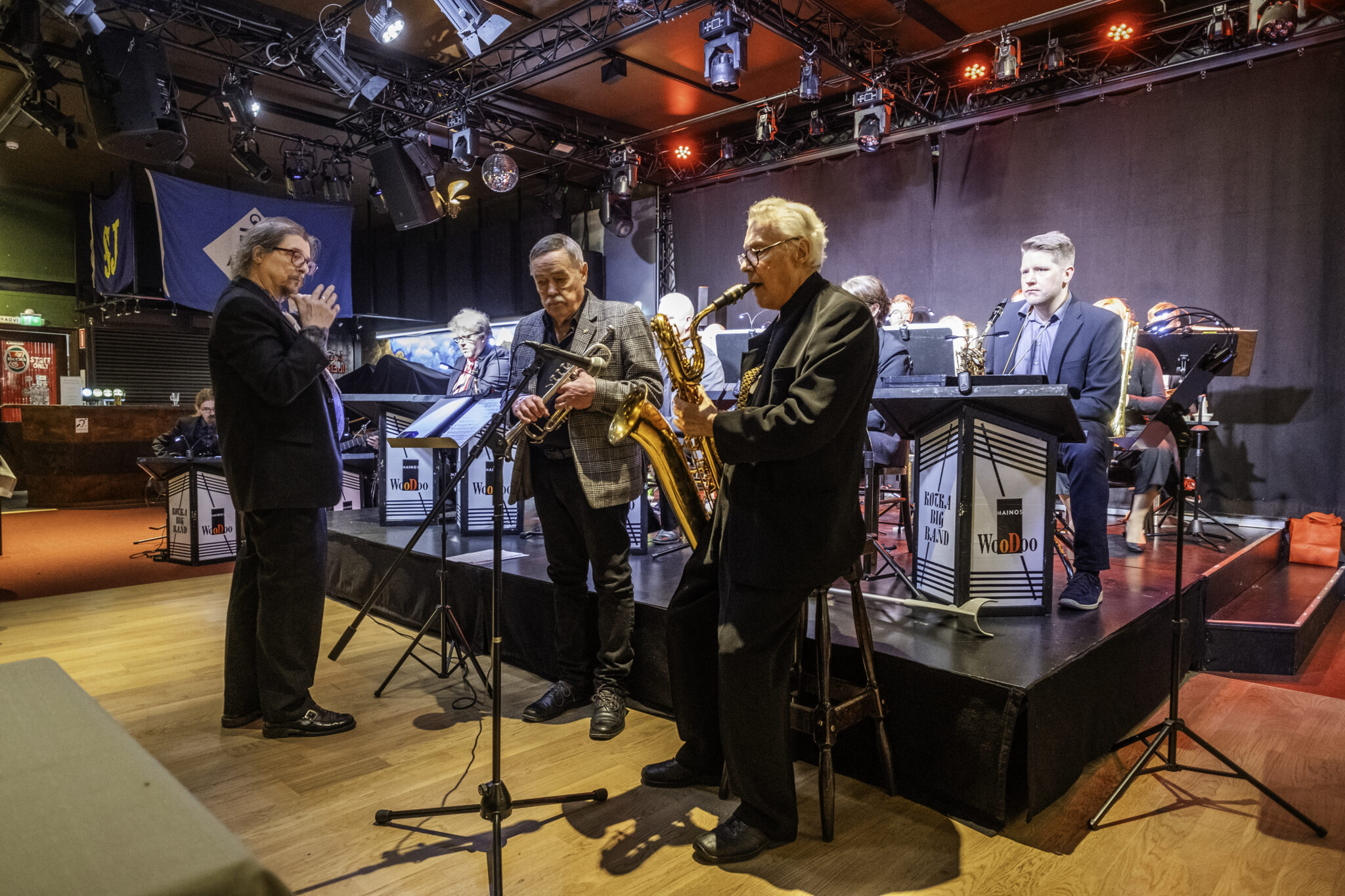 Solisteilla Yhteens L hes 200 Vuotta Soittokokemusta Kotka Big Band 