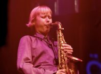 Suomalaisen jazzin tekijöitä palkittiin Tampereella – Yrjö-palkinto Pauli Lyytiselle