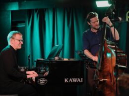 Joona Toivasen ja ruotsalaisten muusikoiden Lexingtone soitti mahtikeikan Jyväskylässä